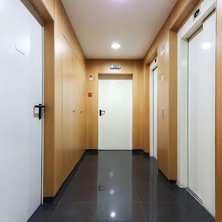 Expo Elegant By Homing Apartamento
